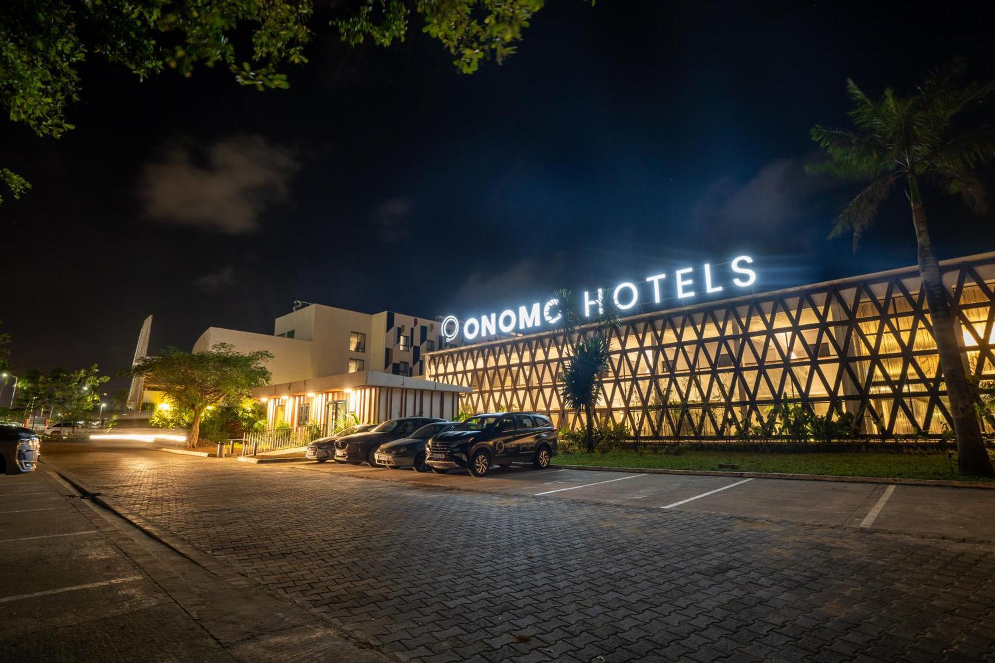 Onomo 3*